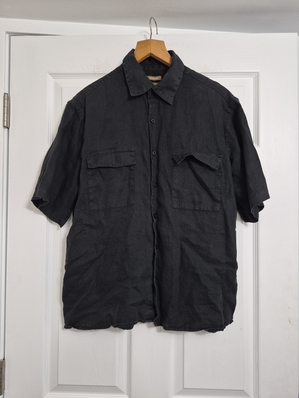 Men's Short Sleeve Casual Button-Down Shirt in Black 100% Linen